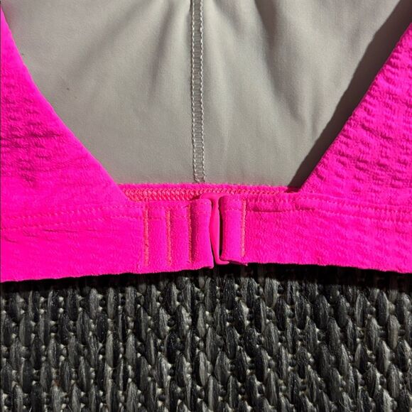 Lululemon Calm Tides Top *Seersucker - Picture 3 of 6